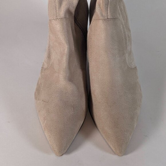 Dolce Vita Tan/Brown Ankle Boots. Size 8, slight heels for comfort - Picture 3 of 8